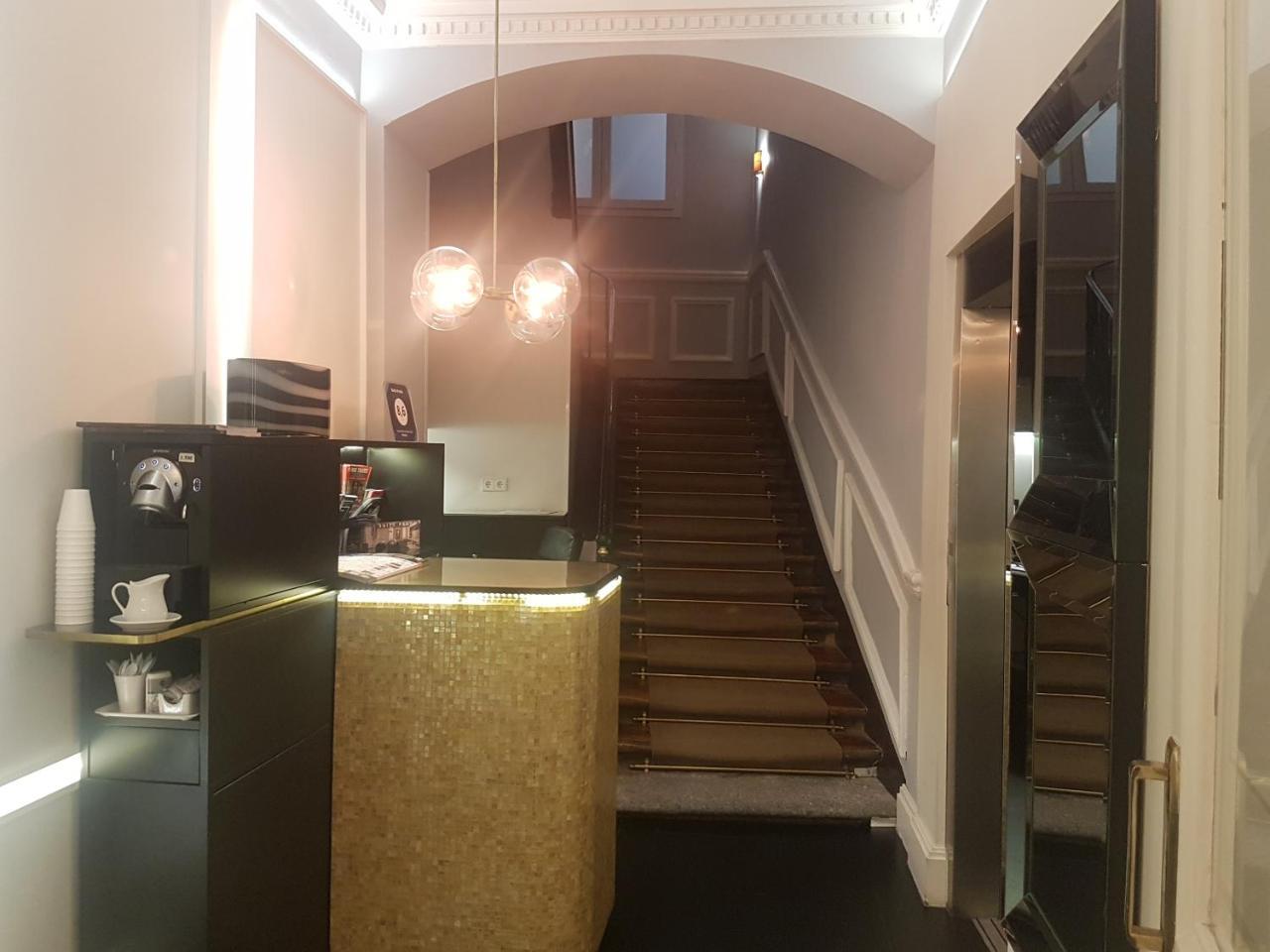 Suite Prado Madrid Exterior photo
